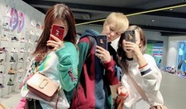 小女孩大爆料视频,小女孩大爆料视频背后的温馨瞬间