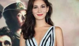 于莉爆料贴吧最新消息,揭秘娱乐圈惊人内幕！”